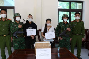 Bắt giữ 2 đối tượng vận chuyển 60.000 viên ma túy tổng hợp và 3 kg ketamin Bắt giữ 2 đối tượng vận chuyển 60.000 viên ma túy tổng hợp và 3 kg ketamin