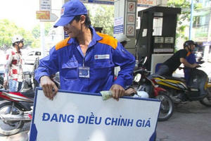 Thông tin về thời gian điều chỉnh giá xăng dầu do trùng lịch nghỉ Tết Nguyên đán