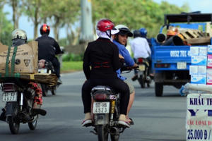 Bản tin kinh tế Plus: Nguy hại khi sử dụng khẩu trang y tế không rõ nguồn gốc