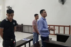 Khiến đồng bọn “sa lưới” vì có biểu hiện lạ