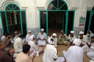 Pakistan bắt 20 kẻ liên quan vụ sát hại và xâm hại tình dục hàng loạt trẻ em