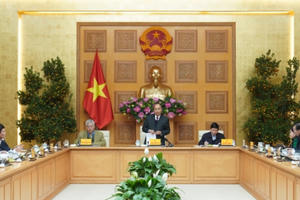 Thủ tướng Nguyễn Xuân Phúc làm việc với Tổ tư vấn kinh tế