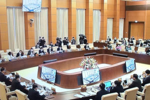 Ủy ban Thường vụ Quốc hội cho ý kiến về dự án Luật Cảnh sát cơ động