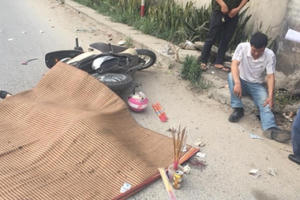 Hà Nội: Va chạm với xe container, một người bị cán tử vong