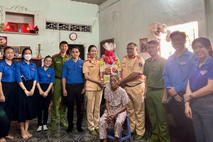 Đoàn thanh niên CSGT Đồng Nai phát huy truyền thống “Uống nước nhớ nguồn”