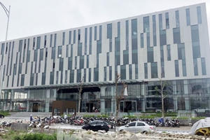 Chuyện lạ cao ốc ‘xin’ phạt, lùi cưỡng chế để hợp thức hóa sai phạm