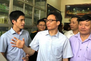 Tìm được 'công cụ' chấm dứt tình trạng mua kháng sinh dễ như… mua rau?