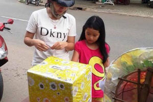 Vụ xe đón dâu tai nạn thảm khốc: Người đi đường quyên tiền giúp nạn nhân Chia sẻ