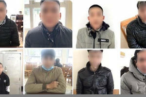 Bắt quả tang 49 đối tượng đang "sát phạt" nhau trên chiếu bạc bằng hình thức xóc đĩa