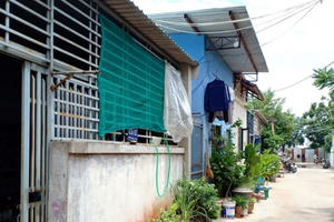 Chính quyền làm ngơ để người dân mua bán đất công trong hàng chục năm