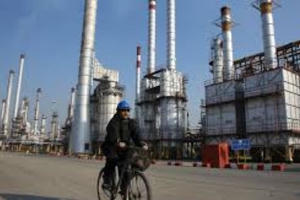 Đồng tiền gắn liền chính trị