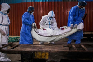 Hơn 800.000 người chết vì Covid-19, thế giới vẫn căng mình ứng phó đại dịch