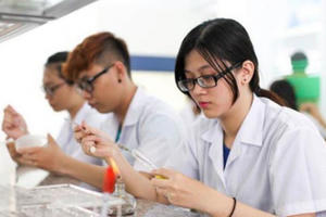 Điểm chuẩn các trường khối ngành y, dược năm 2020 sẽ biến động ra sao?