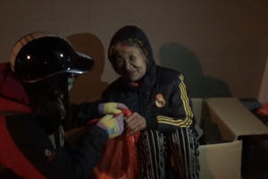 Mang tết ấm đến cho người vô gia cư