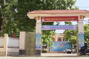 Thầy giáo dạy Hóa học tát học sinh vì không thuộc bài
