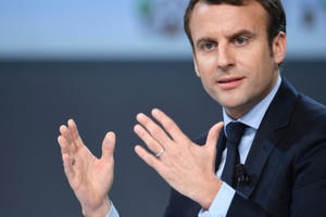 Pháp tìm cách cấm tin giả