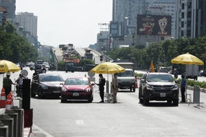 Hà Nội: Giao thông bớt “nóng” sau một tuần lập chốt phân vùng