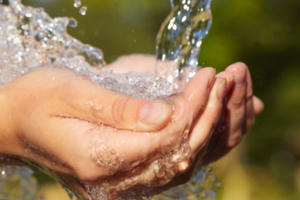 Thủ tướng yêu cầu nước sạch cung cấp cho người dân phải có chất lượng tốt nhất