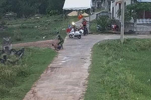 Quảng Bình: Đối tượng “thông chốt” kiểm dịch còn đánh lại công an