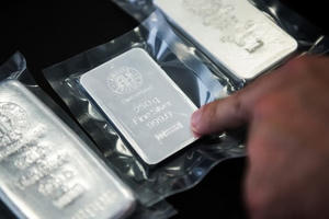 Bạc sẽ là mặt hàng kim loại đầu tư hấp dẫn nhất trong năm 2025