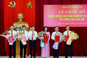 Bà Nguyễn Thị Hồng Hoa giữ chức Trưởng ban Tuyên giáo Tỉnh ủy Nghệ An