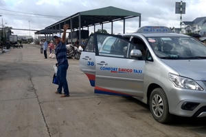 Liên tiếp xuất hiện hãng taxi Việt sa sút, đóng cửa vì Uber và Grab