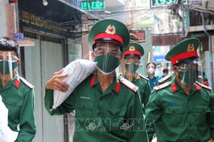 Bộ đội trong thành phố