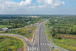 Cao tốc Trung Lương - Mỹ Thuận “vượt bão Corona”, xây “khát vọng Cửu Long Giang”