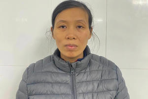 Tạm giữ hình sự mẹ ruột bạo hành con trai 6 tuổi đến tử vong Tạm giữ hình sự mẹ ruột bạo hành con trai 6 tuổi đến tử vong