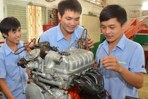 Hỗ trợ học nghề đối với lao động hưởng trợ cấp thất nghiệp