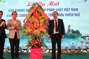 Ra mắt Văn phòng Báo PLVN khu vực Bình Trị Thiên: 'Tờ báo đã hiến nhiều kế hay'