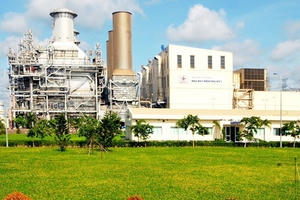 Đại gia bỏ tỷ USD làm điện giá đắt, bán ai đủ sức mua