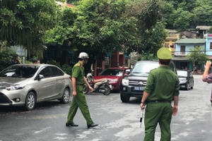 Vụ điểm thi cao bất thường tại Hà Giang: Đang khám xét nhà ông Vũ Trọng Lương Vụ điểm thi cao bất thường tại Hà Giang: Đang khám xét nhà ông Vũ Trọng Lương