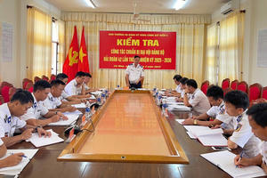 Đảng ủy Vùng Cảnh sát biển 4 kiểm tra công tác chuẩn bị Đại hội Đảng bộ Hải đoàn 42