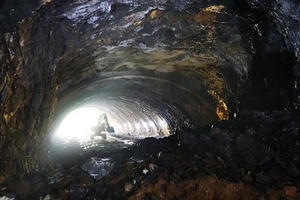 Thông hầm trên đường bao biển nối Hạ Long và Cẩm Phả