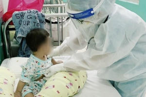 Bộ Y tế hoả tốc yêu cầu không tiêm vắc xin cho trẻ em dưới 18 tuổi