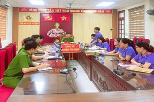 Thanh Hóa: Trả hồ sơ, yêu cầu điều tra bổ sung vụ án đốt xe ô tô sau 6 năm tạm đình chỉ Thanh Hóa: Trả hồ sơ, yêu cầu điều tra bổ sung vụ án đốt xe ô tô sau 6 năm tạm đình chỉ