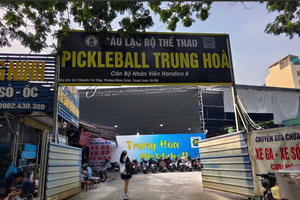 Lập biên bản cụm sân pickleball xây dựng trái phép, yêu cầu tháo dỡ ngay
