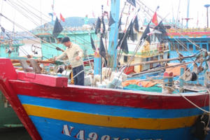 Bão số 4 diễn biến phức tạp, Nghệ An cấm biển, sẵn sàng phương án di dời 26.000 dân