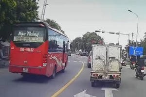 Xe khách hay “quan tài bay”?