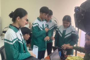 Hà Tĩnh: Gần 5.000 học sinh cuối cấp THCS, THPT được cấp căn cước công dân