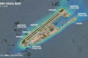 Trung Quốc xây nhà chứa máy bay ở Trường Sa