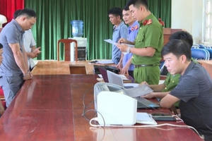 Khởi tố, bắt tạm giam hai cán bộ xã "ăn chặn" gần 100 triệu đồng tiền hỗ trợ hộ nghèo