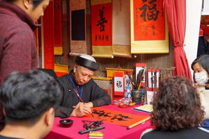 Thấy gì từ Hội chữ xuân Quý Mão?