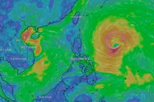 Bão số 6 suy yếu, bão Kong-rey rất mạnh đi vào Biển Đông