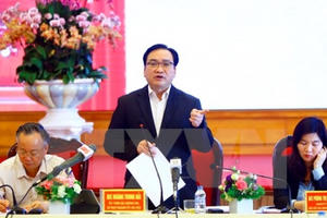 Bí thư Hà Nội nhắc nhở Hà Đông đẩy nhanh cấp quyền sử dụng đất