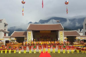 Quảng Ninh: Độc đáo các chương trình nghệ thuật tại Lễ khai Hội xuân Yên Tử 2018