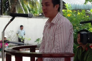 Bị đánh nhập viện vì không trả tiền nhậu