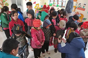 1.000 bà con khó khăn ở Huy Giáp mong mỏi thầy thuốc miền xuôi