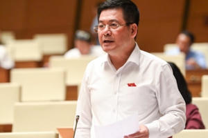 Bộ trưởng Công Thương trả lời về phát triển điện mặt trời áp mái